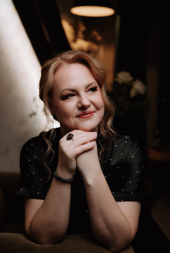 Сучасна авторка казок для дітей та дорослих Насонова Ольга Миколаївна